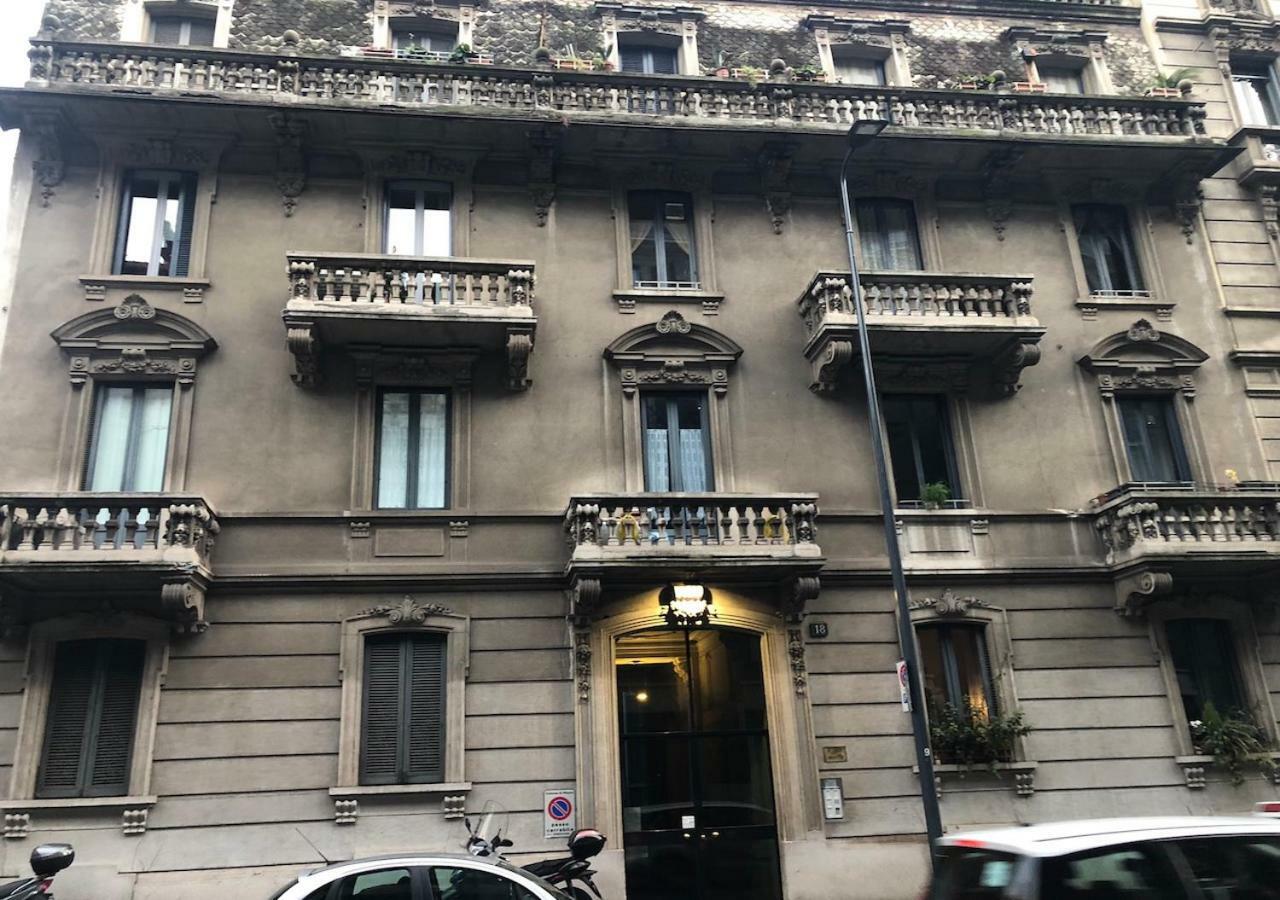 Central Lepetit Apartment De Luxe Milano Dış mekan fotoğraf